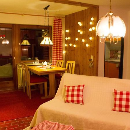 Gemuetliche Ferienwohnung - Mitten Im Schwarzwald بيرنو ام سشوارتزال المظهر الخارجي الصورة